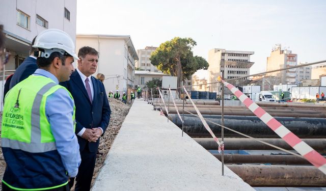 Başkan Tugay yerinde inceledi... Eşrefpaşa Hastanesi'nde çalışmalar tam gaz!