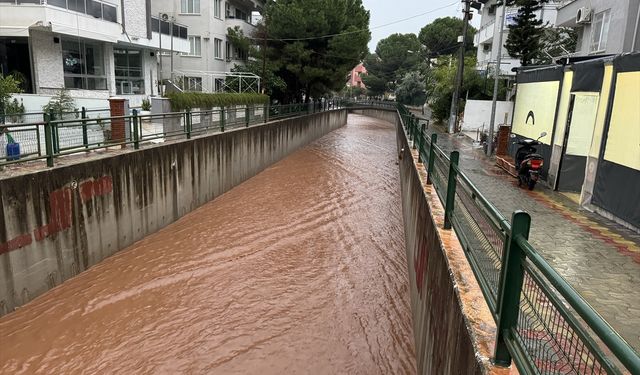 Muğla'da sağanak etkili oldu