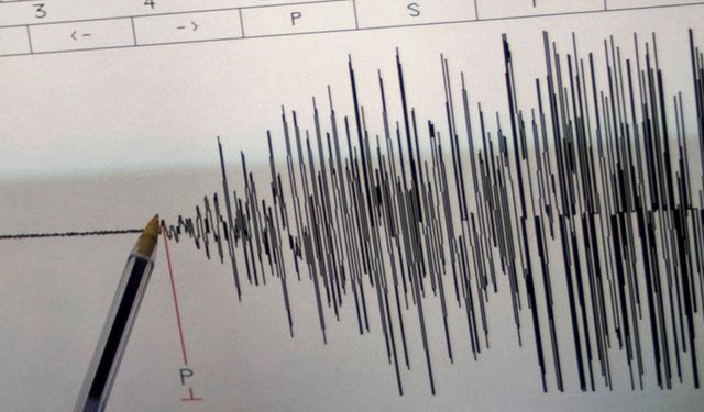 Japonya'da 6,2 büyüklüğünde deprem!