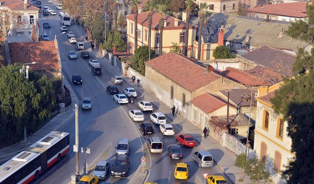 Tugay ‘şehir merkezi araçtan arınmalı’ dedi: Trafikte saat kısıtlamaları yapılabilir!