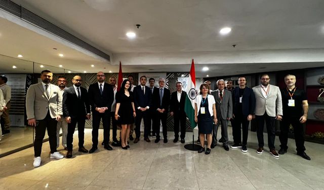 Mumbai’de Türk mobilyasına büyük ilgi