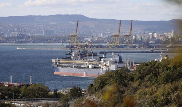 AB'den Rusya'nın 'gölge' filosuna yaptırım