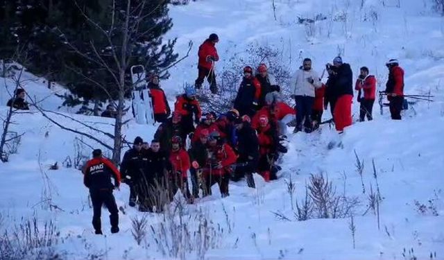 Palandöken'de çığ düştü: 5 sporcu yaralı!