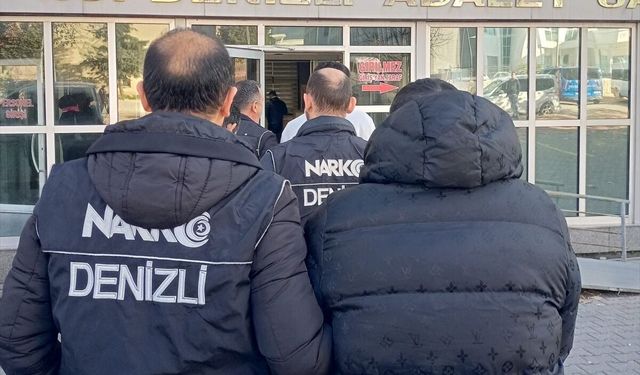 Denizli'de zehir tacirleri tutuklandı