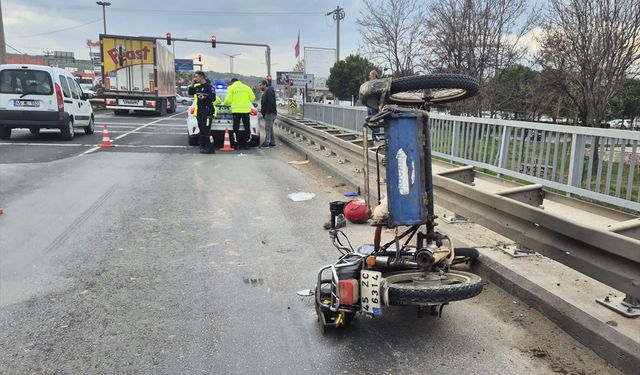 TIR'la çarpıştı: Motosikletlinin acı sonu!