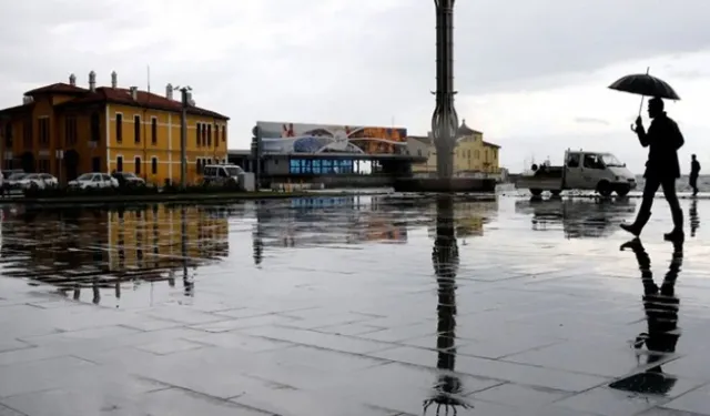 İzmir’in hava raporu: Önce güneş, sonra sağanak!