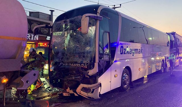 Manisa'da zincirleme kaza:  1 ölü, 7 yaralı