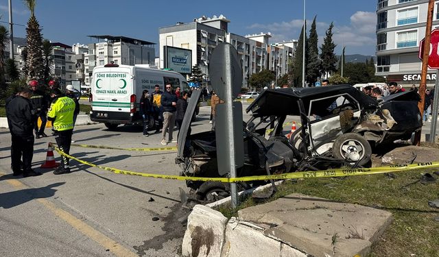 Araç hurdaya döndü... Korkunç kaza!