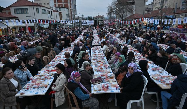 Manisa'da Ramazan dayanışması sürüyor