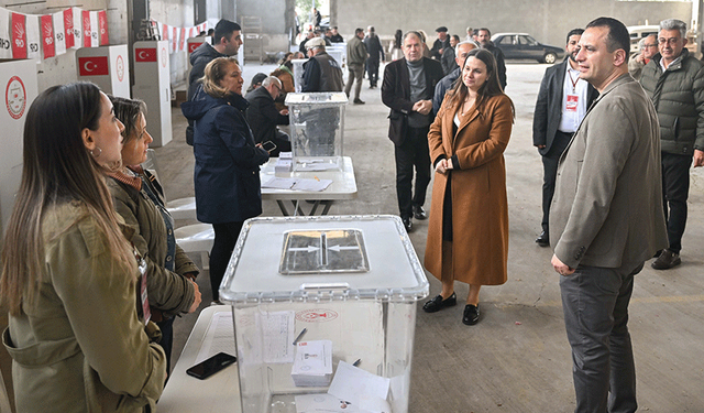 Başkan Eşki: Ekrem Başkana sahip çıkalım!