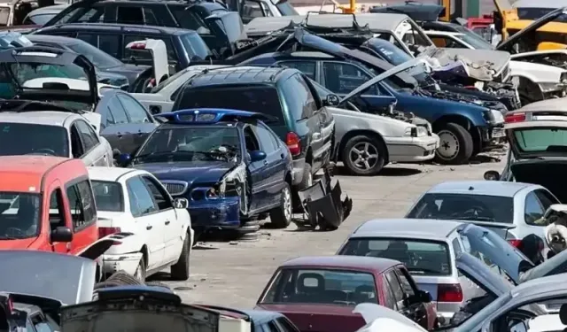25 yaş ve üstü araçların kaderi belirsizliğini koruyor... Hurda araçla ÖTV teşviki olacak mı?