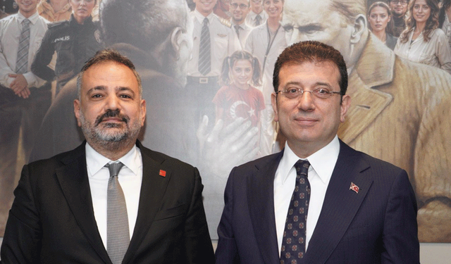 Aslanoğlu'ndan 'İmamoğlu'na destek: Asla yalnız değilsin!