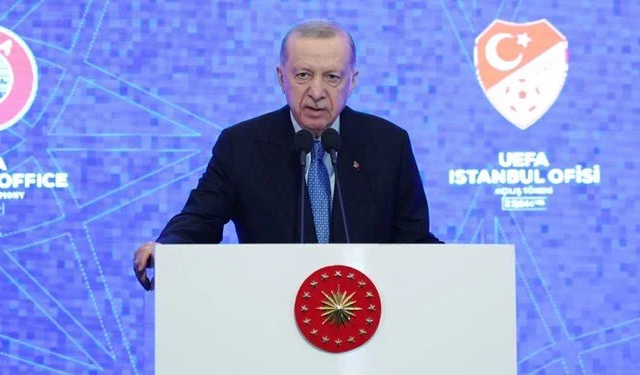Erdoğan: Deprem günlük siyasete alet edilemez