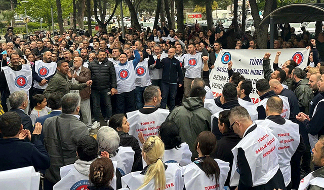 DEÜ'de iş bırakma sonuç verdi... TİS masası kurulacak!