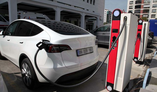 İzmirlilerden elektrikli araçlara ilgi!