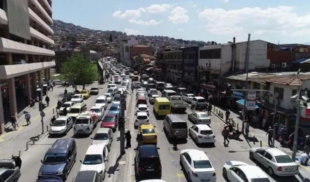 TÜİK açıkladı: İzmir'de araç sayısı 2 milyona dayandı!