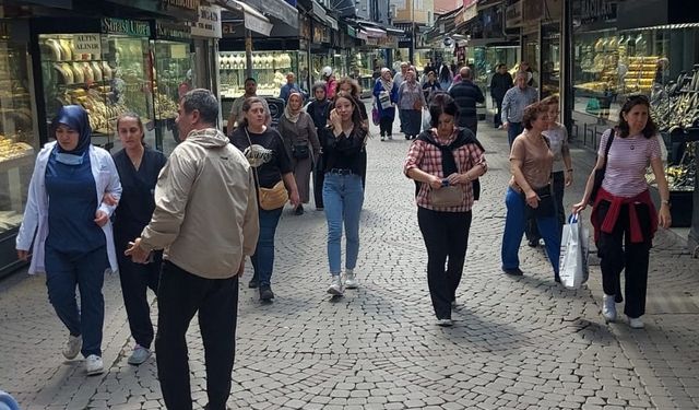 Kuyumcular Çarşısı hareketli: Fiyat da müşteri de arttı!
