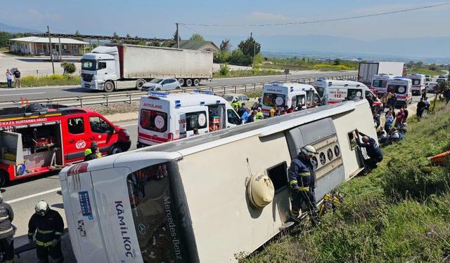 Yolcu otobüsü devrildi: 1 ölü, 2 yaralı