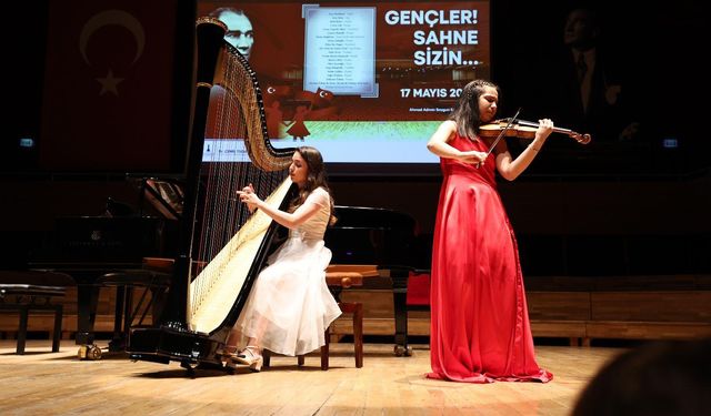 AASSM’de sahne gençlerin