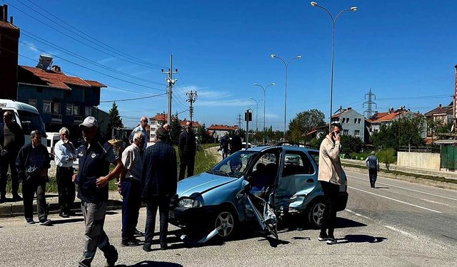 Kütahya'da trafik kazası: 5 yaralı!