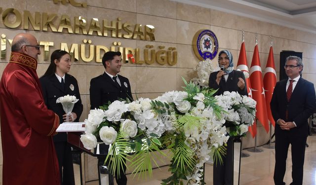 Afyonkarahisar'da polis çift üniformalarıyla dünyaevine girdi
