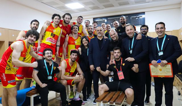 Göztepe potada şampiyonluk için parkede
