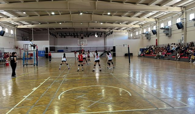 Çiğli’de 19 Mayıs coşkusu sporla yaşandı
