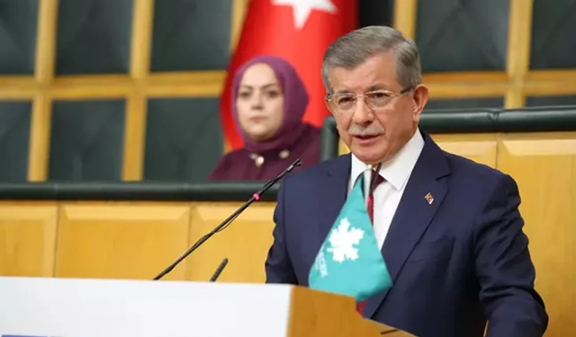 Davutoğlu: Gazze'ye çıplak ayaklarımla yürümeye hazırım