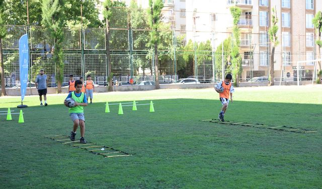 Aydın Büyükşehir'den miniklere yaz kursu!