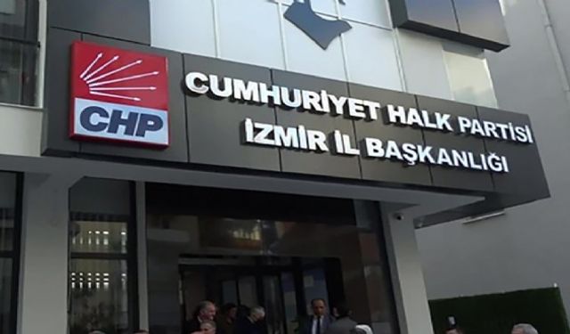 CHP İzmir'de bazı personellerle yollar ayrıldı
