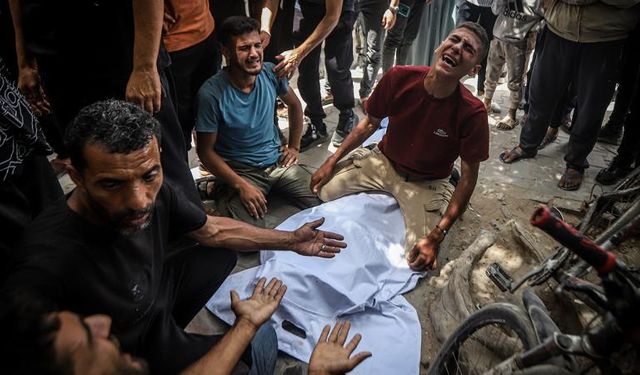 İsrail'in Gazze'ye saldırılarında can kaybı 60 bin 933'e çıktı