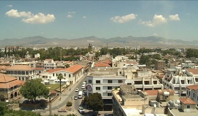 Ana trafo patladı: Bütün ülke karanlığa büründü