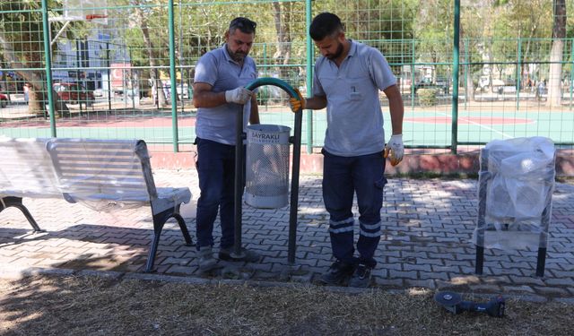 Bayraklı'da parklar yenileniyor