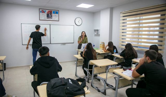 Güzelbahçe'nin 'özel okuluna' büyük ilgi