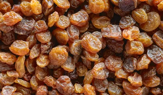 Yağış etkili olmuştu... Kuru üzüm ucuz kurtuldu!