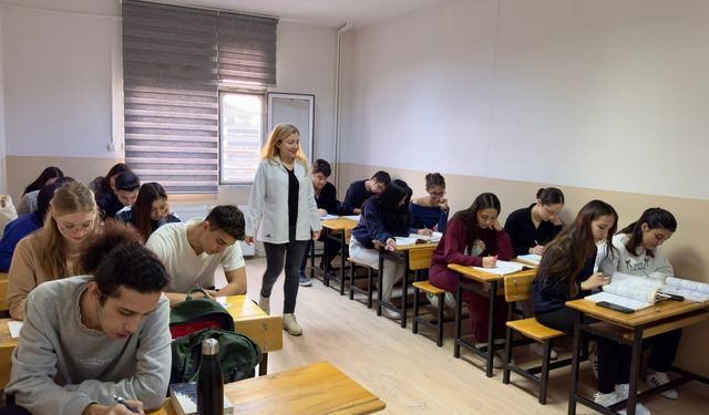 Çiğli'den mezun öğrencilere YKS desteği!