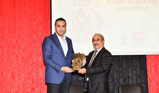 Çiğli'de Fakir Baykurt Roman Yarışması ödülü sahibini buldu