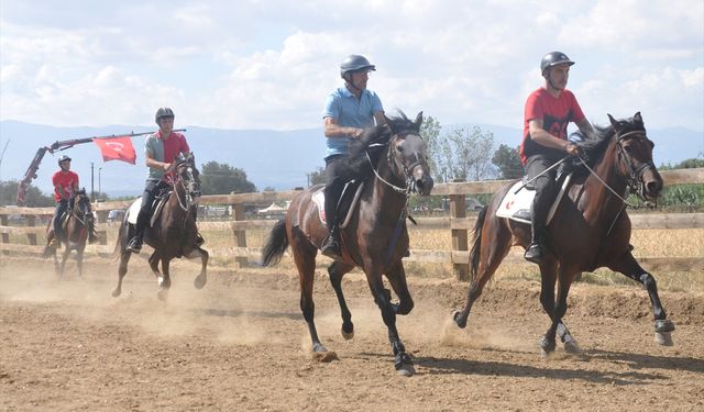 Ödemiş'te rahvan at yarışları heyecanı