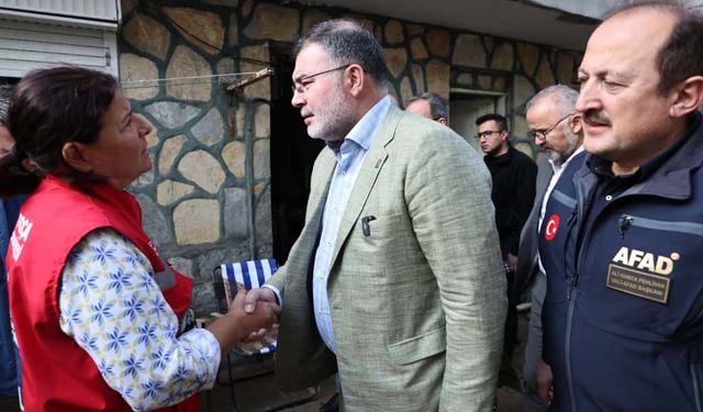 AK Partili Saygılı’dan sel sonrası Foça’ya ziyaret: Milletimizin yanındayız