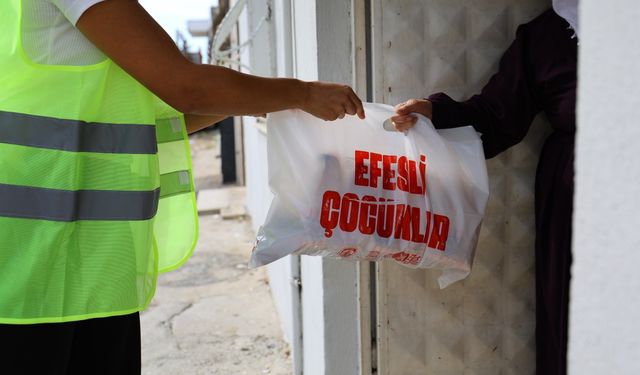 Selçuk’ta beslenme çantası dayanışması