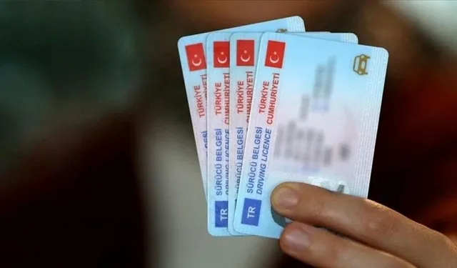 Eski tip ehliyetler için son tarih yaklaşıyor!