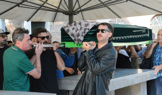 Oyuncu Uraz Kaygılaroğlu'nun acı günü