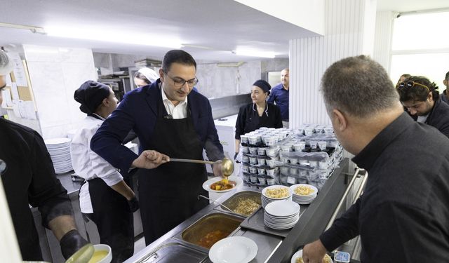 Başkan Onur Yiğit, Kent Lokantası’nda vatandaşlarla bir araya geldi