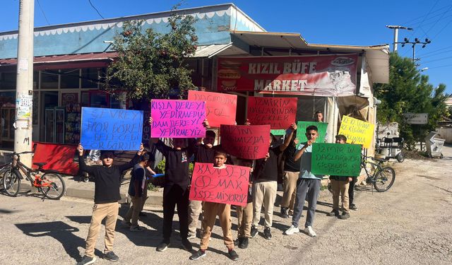 Menderes'te köylüler direnişe geçti: Geldikleri gibi gittiler!