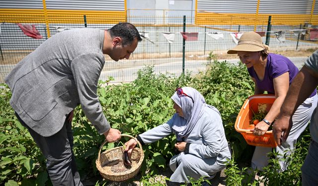 Kadınlar toprakla, Bornova umutla buluşuyor