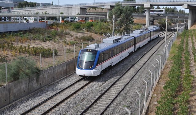 Tugay'ın İZBAN teklifine AK Parti el yükseltti: 90 dakika geri gelsin!