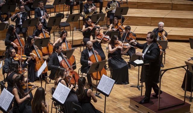 İzmir’de unutulmayacak bir klasik müzik gecesi