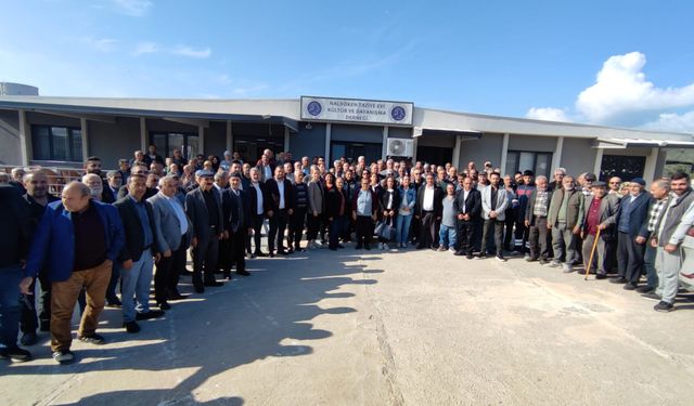 Muhtarlar ‘çöp’ için toplandı… Naldöken’de isyan ateşi yakıldı!