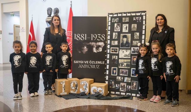 Bornova’da minik yüreklerden Atatürk’e duygusal anma