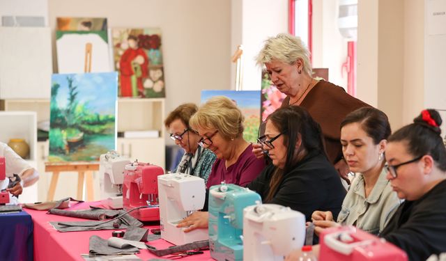 Bucalı kadınların emeği gençlere umut oldu